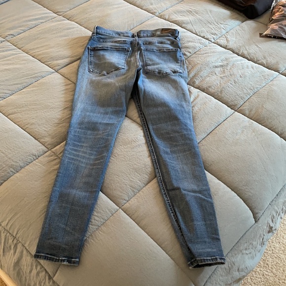 Express High Rise Jeans - Picture 3 of 4